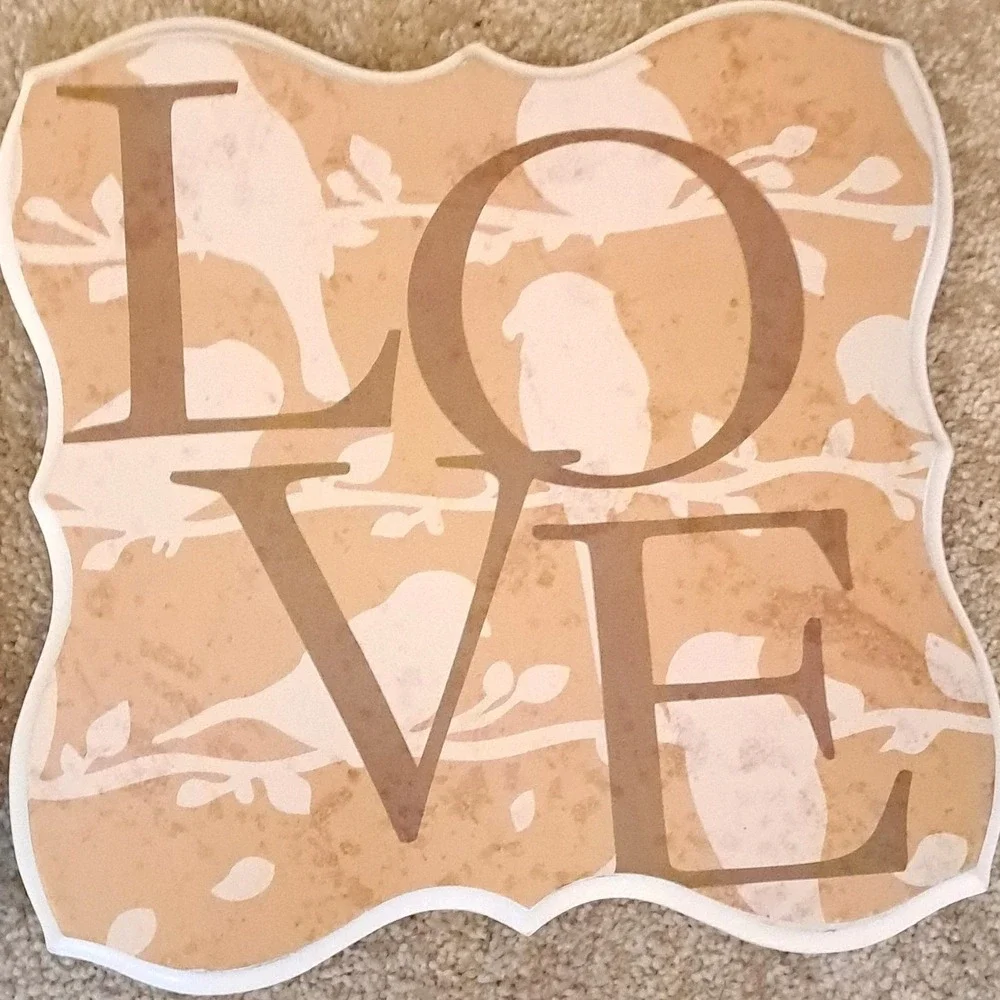 Live Laugh Love Wood Wall Plaque Set 3 Tan Coral Scalloped Farmhouse Decor NEW